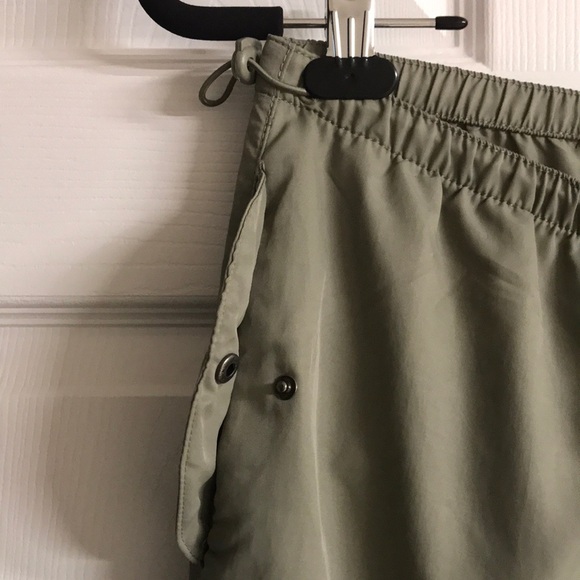 Aeropostale Parachute / Cargo Track Pants, NWT, Olive Green, XS, Lightweight - Picture 3 of 9